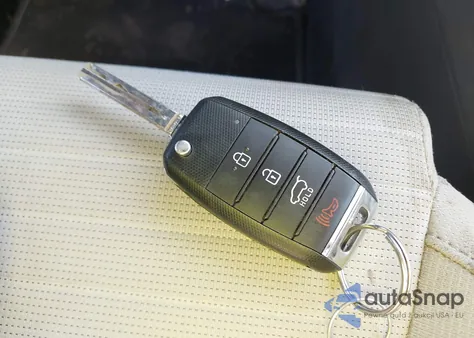 2017 Kia Sportage Lx z USA, uszkodzony, nr VIN KNDPMCAC1H7113455